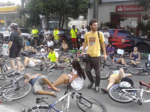 Ciclistas protestam em São Paulo