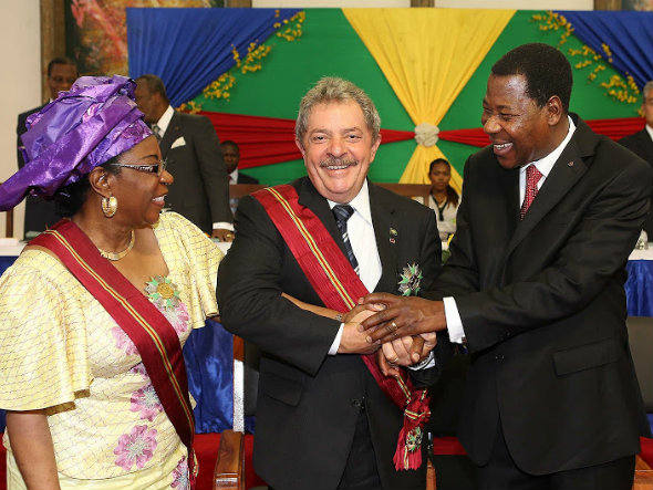 Lula recebe Ordem Nacional do Benin, na África