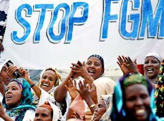 Protesto na Somália contra  a mutilação