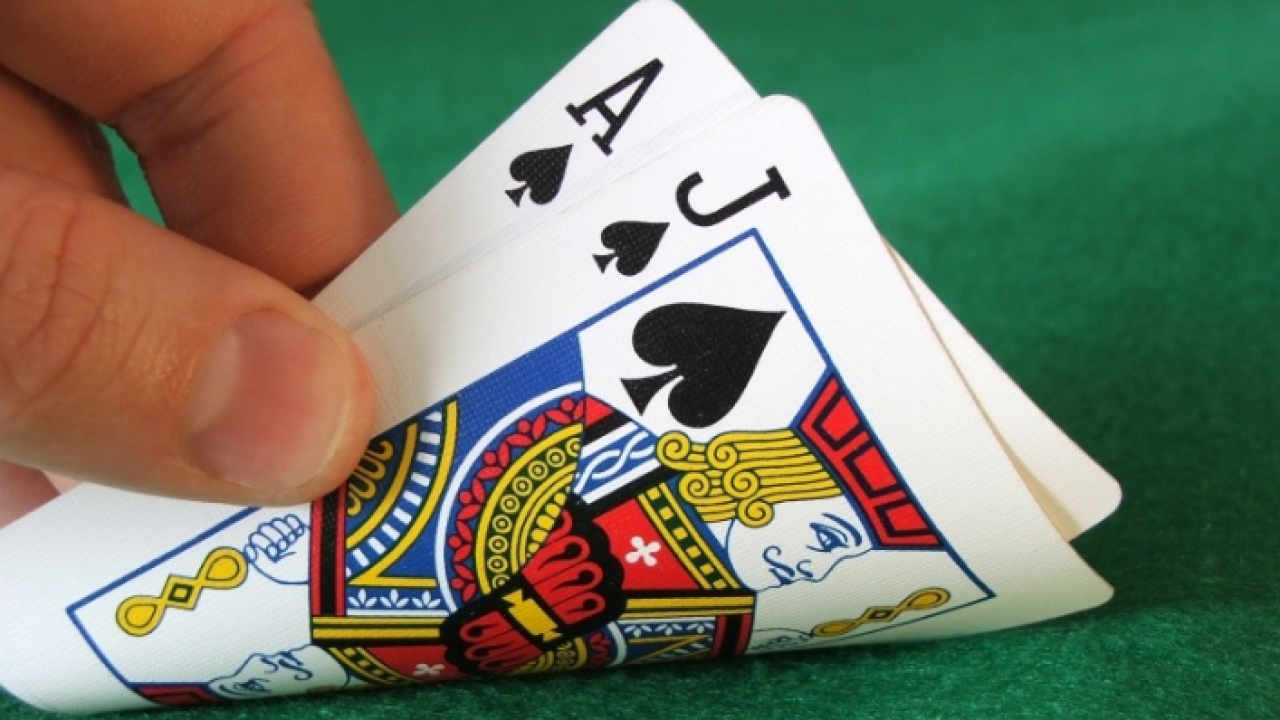 Como jogar Blackjack: Regras e dicas para iniciantes